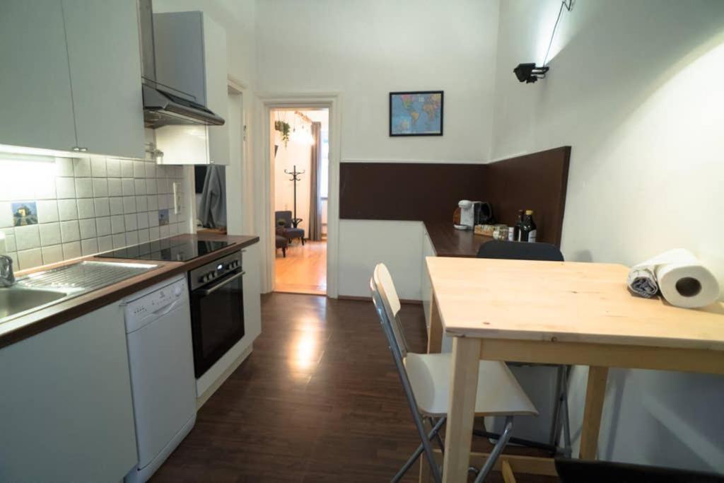 Cosy And Spacious Apartment In The Heart Of Innsbruck Kültér fotó